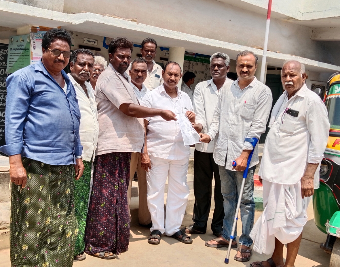 పసుపు పంటను ప్రభుత్వమే కొనాలి