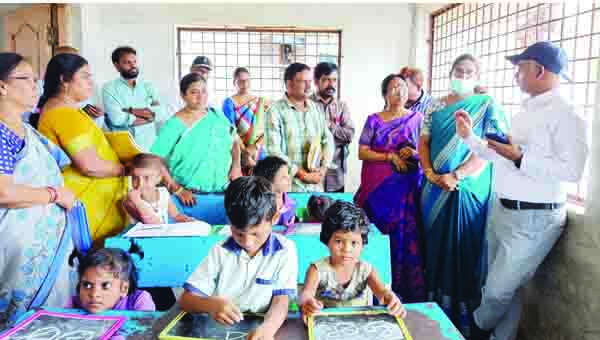 వెనుకబడిన విద్యార్థులకు ప్రత్యేక తరగతులు