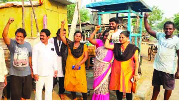 బడ్డీల తొలగింపు యత్నాన్ని వెనక్కు తీసుకోవాలి