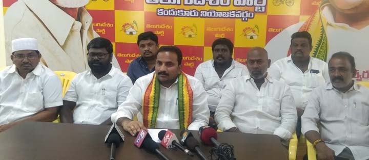 26 నుంచి బస్సు యాత్ర : ఇంటూరి