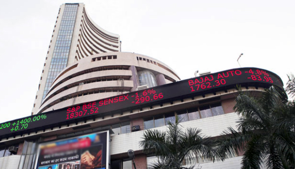 నష్టాల్లో ముగిసిన సూచీలు.. 63,000 దిగువకు సెన్సెక్స్‌