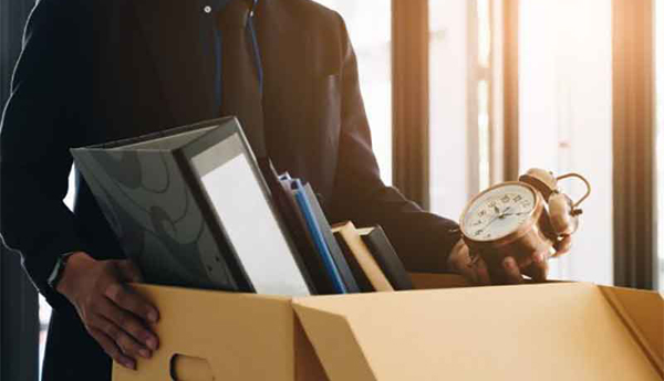 Plan-to-lay-off-employees