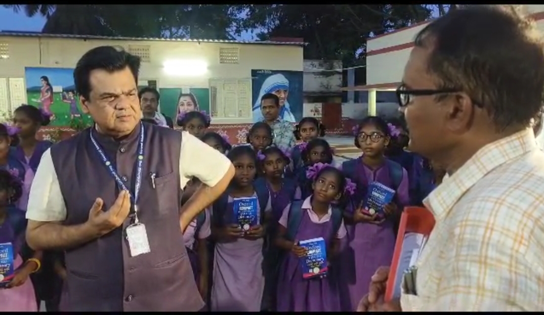 పుస్తకాలు లేకుంటే ఉపాధ్యాయులే బాధ్యులు