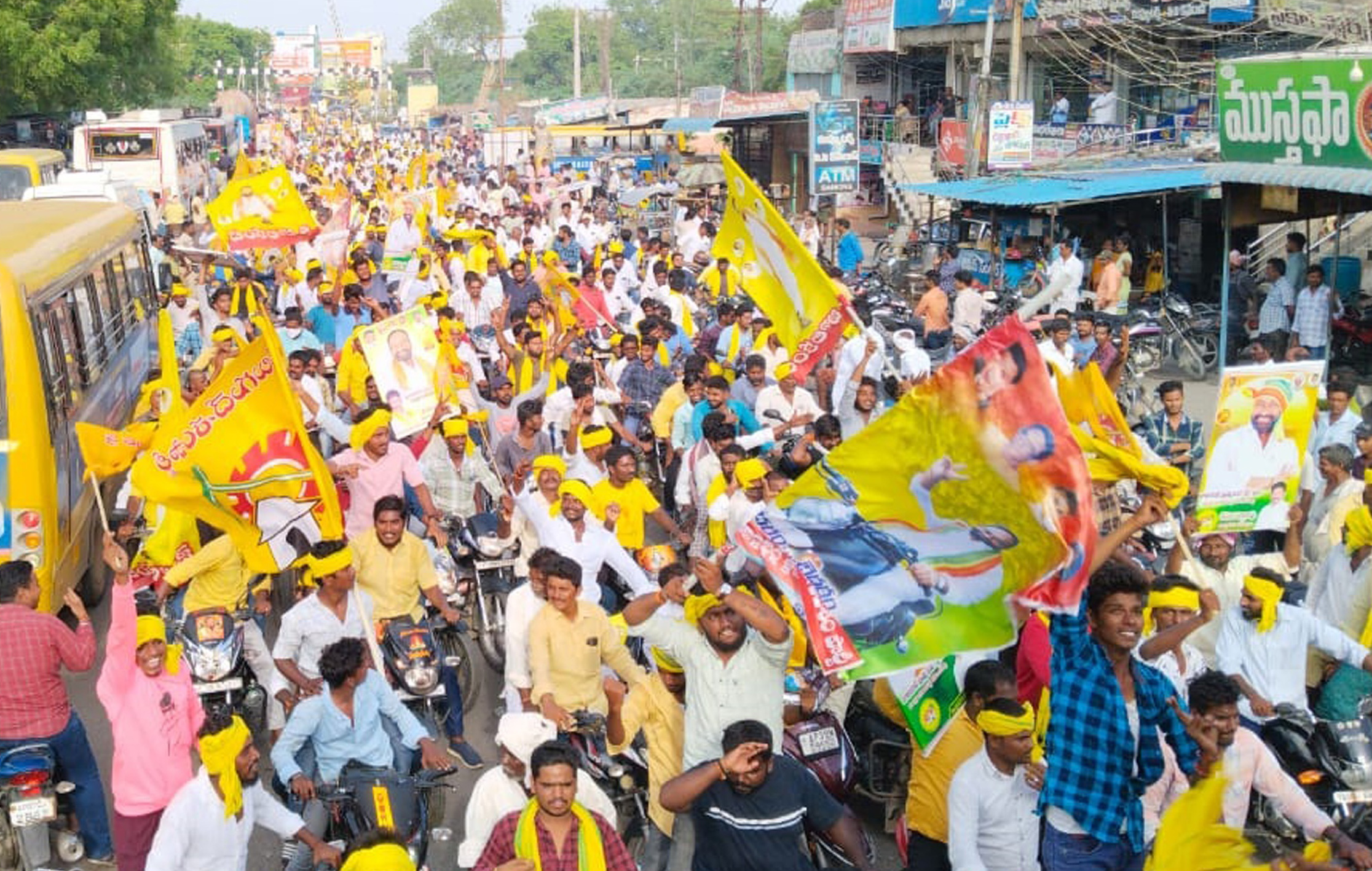 మోడీకి జగన్‌ పాదపూజ : టిడిపి