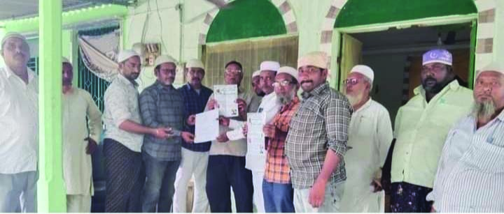 గౌరవ వేతనం ఇవ్వాలి