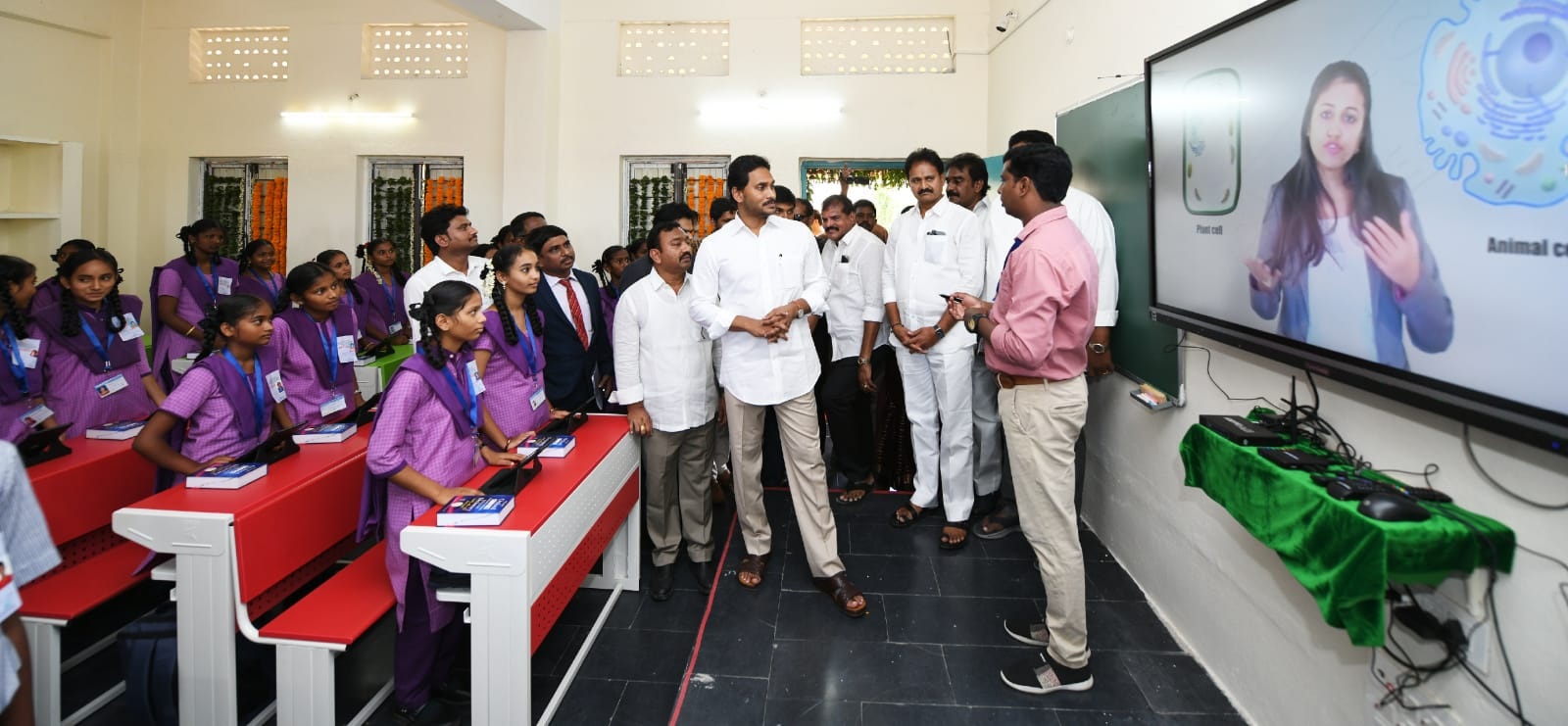 పెదకూరపాడుకు సిఎం వరాలు