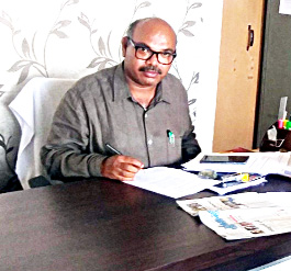 గృహ నిర్మాణ శాఖ పీడీ శివయ్య