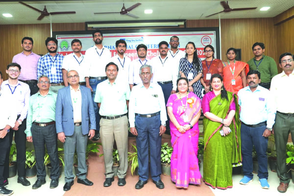 ఆదిత్యలో ముగిసిన అంతర్జాతీయ సదస్సు