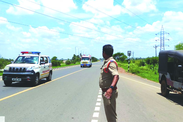 గ్రీన్‌ ఛానల్‌ ద్వారా విశాఖకు కిడ్నీల తరలింపు