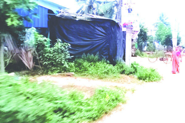 ఊరూరా మద్యం బెల్ట్‌ షాపులు