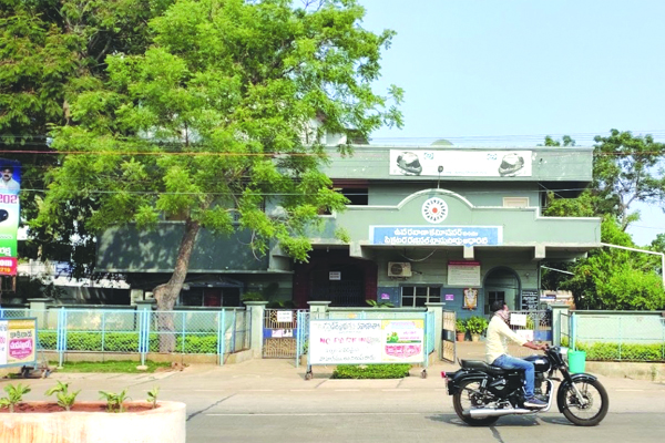 నిలిచిన డ్రైవింగ్‌ లైసెన్స్‌ల జారీ