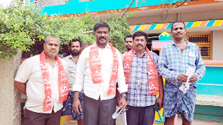 మాట్లాడుతున్న సిపిఎం జిల్లా కార్యదర్శి శ్రీనివాసులు