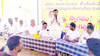 మాట్లాడుతున్న మాజీ ఎమ్మెల్యే రమేష్‌కుమార్‌రెడ్డి