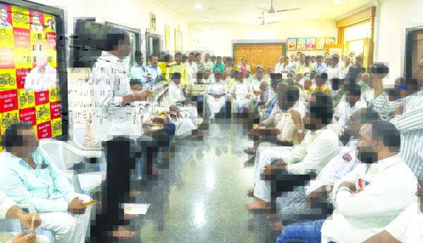 మినీ మేనిఫెస్టోను ప్రజలకు వివరించండి: గొట్టిపాటి