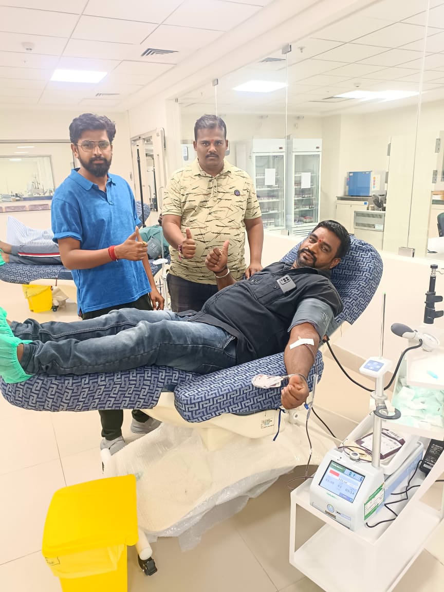 రక్త దానం చేసిన శ్రీరామ్‌