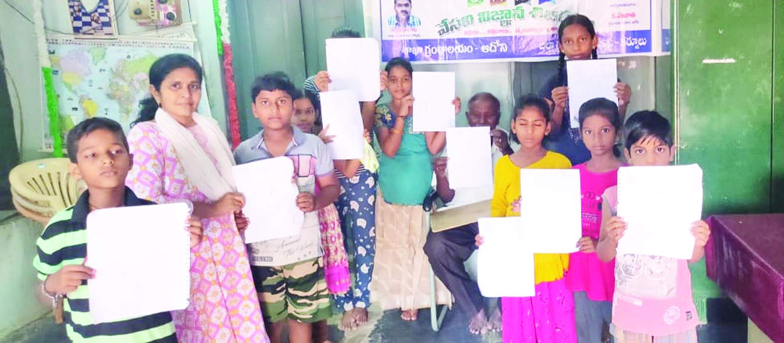 పోటీలు నిర్వహిస్తున్న దైవప్రసాద్‌