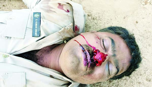 డివైడర్‌ను ఢకొీని హోంగార్డు దుర్మరణం
