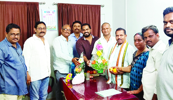 పలువురు అధికారుల బాధ్యతలు స్వీకరణ