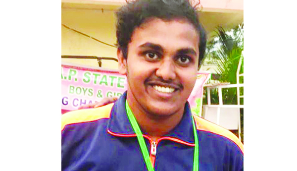 జాతీయ ఈత పోటీలకు 'సంస్కృతి' విద్యార్థి ఎంపిక