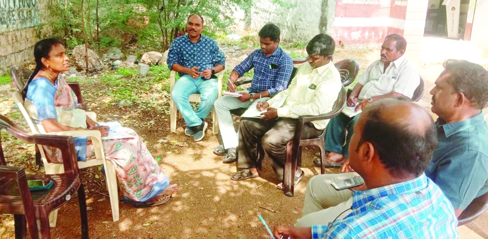 సమావేశంలో మాట్లాడుతున్న ఎడిఎ సునీత