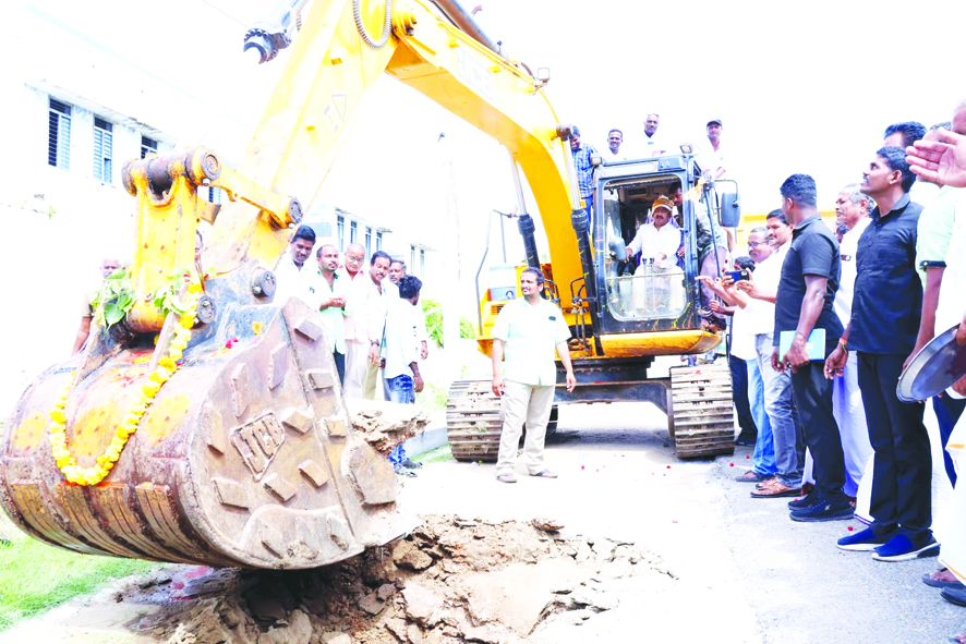 తొమ్మిది నెలల్లో రోడ్డు పూర్తి చేస్తా