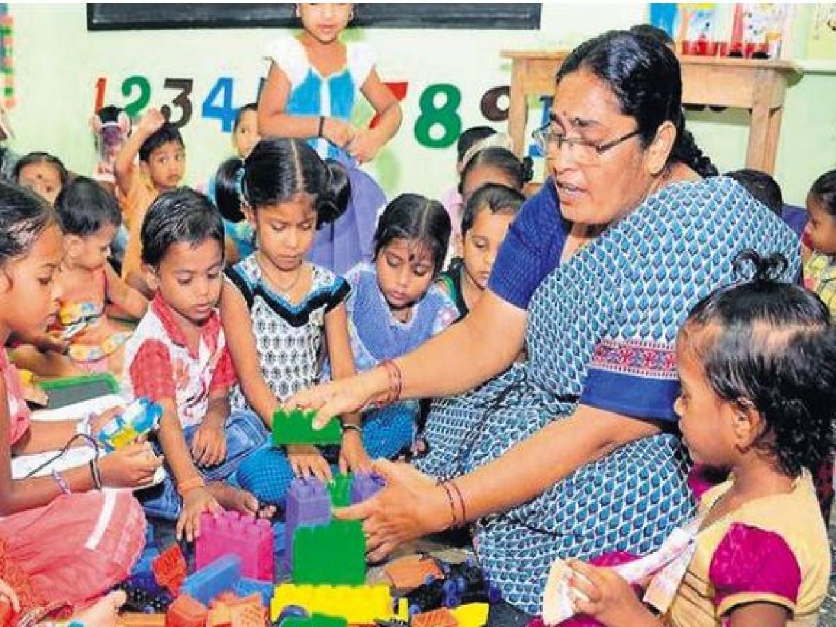 అరకొర జీతం.. అన్ని పథకాలూ దూరం..!