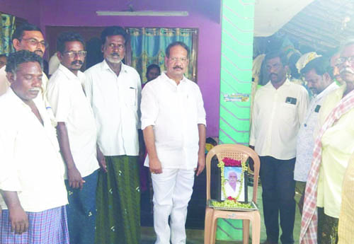 బాధిత కుటుంబానికి పరామర్శ