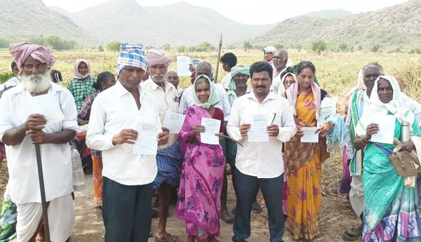 'ఉపాధి'కి నిధులు తగ్గించడం దారుణం