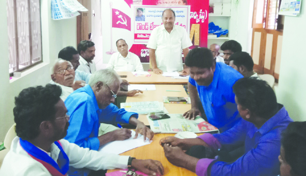 హంతకులను కఠినంగా శిక్షించాలి