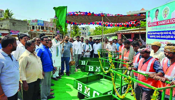 బాపట్లను అభివృద్ధి చేస్తా: ఎమ్మెల్యే కోన