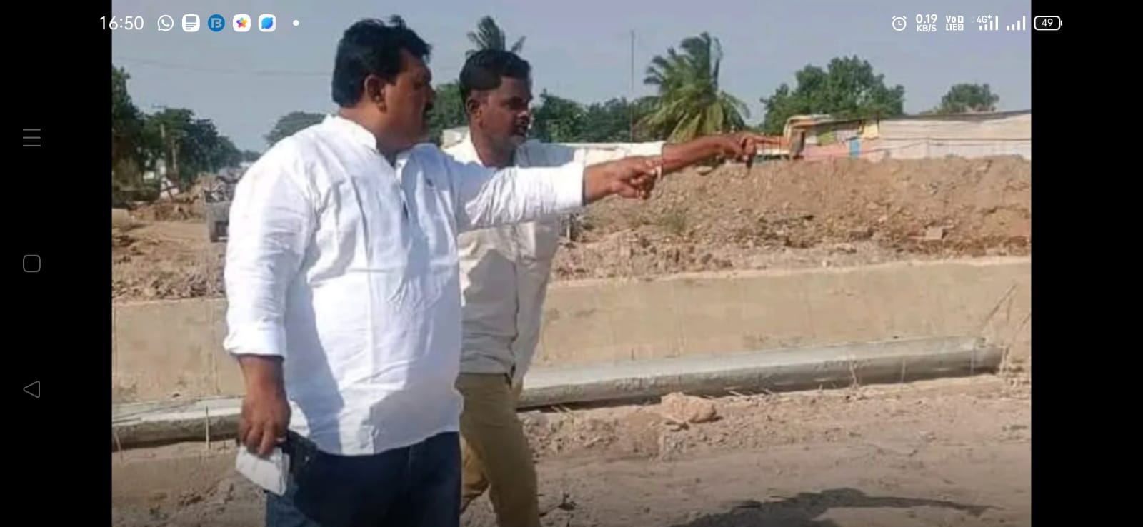 నేషనల్‌ హైవే 340 బి పనులను పరిశీలిస్తున్న మున్సిపల్‌ చైర్మన్‌ చలం రెడ్డి