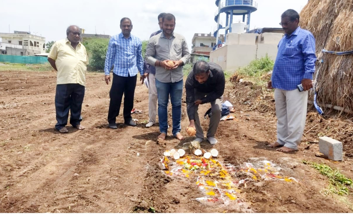 రాజధానిలో పాఠశాలలు, ఆస్పత్రులు