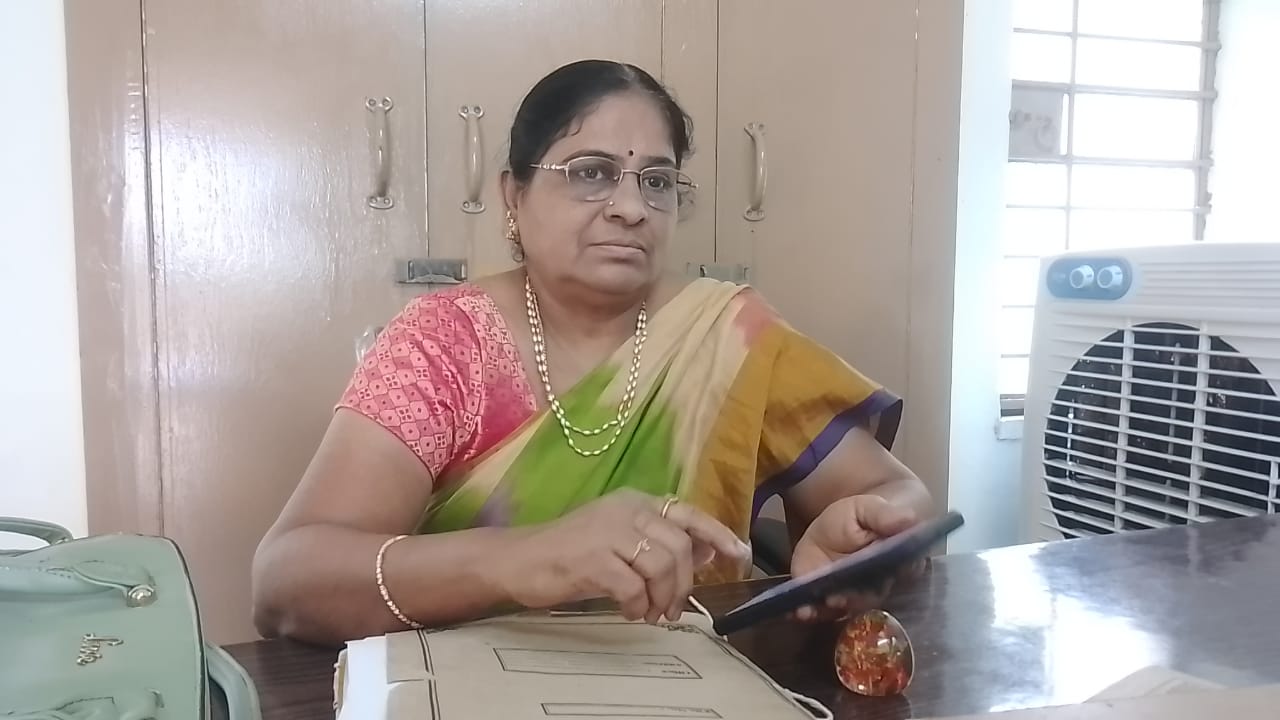 స్త్రీ, శిశు సంక్షేమ శాఖ ప్రాజెక్ట్‌ డైరెక్టర్‌ నిర్మల