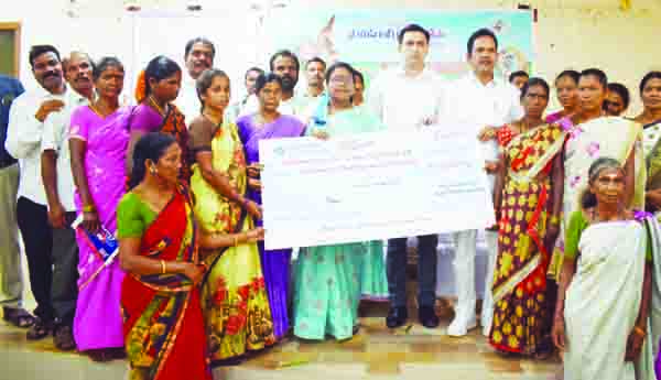 రైతుల ఆదాయం పెంపునకు కృషి