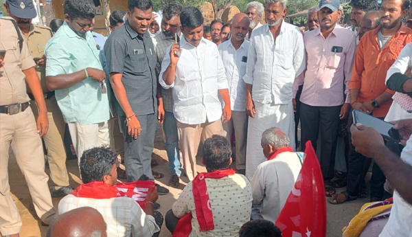 cpm-protest-for-roads-repairs