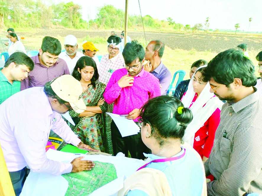 రీసర్వే విధానంపై ట్రైనీ కలెక్టర్లకు అవగాహన