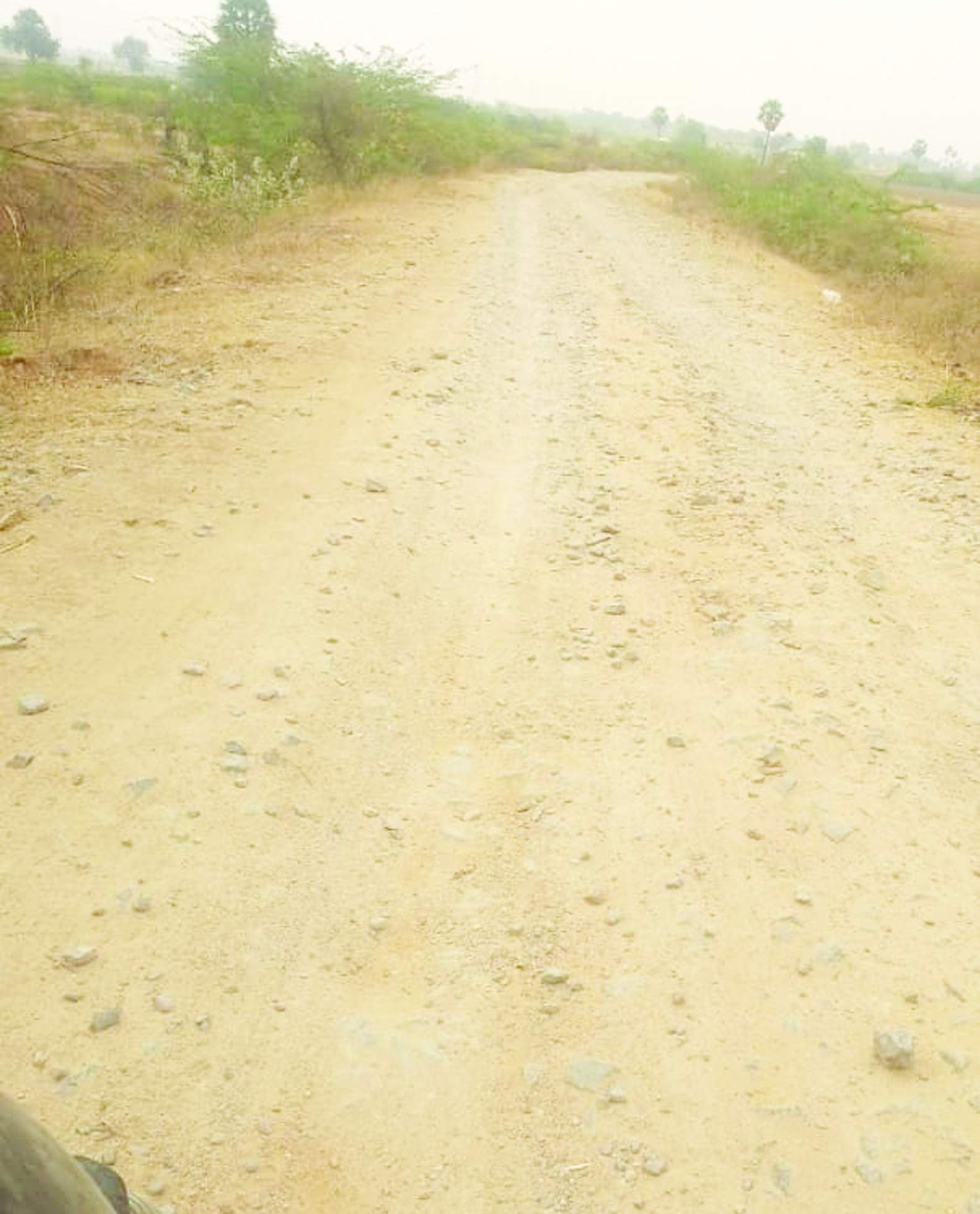 అధ్వానంగా ఉన్న కొత్తపేట రహదారి