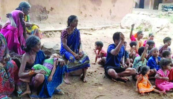 ఉపాధ్యాయులను నియమించాలి
