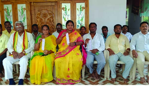 విద్యుత్‌ చార్జీలను తగ్గించాలి