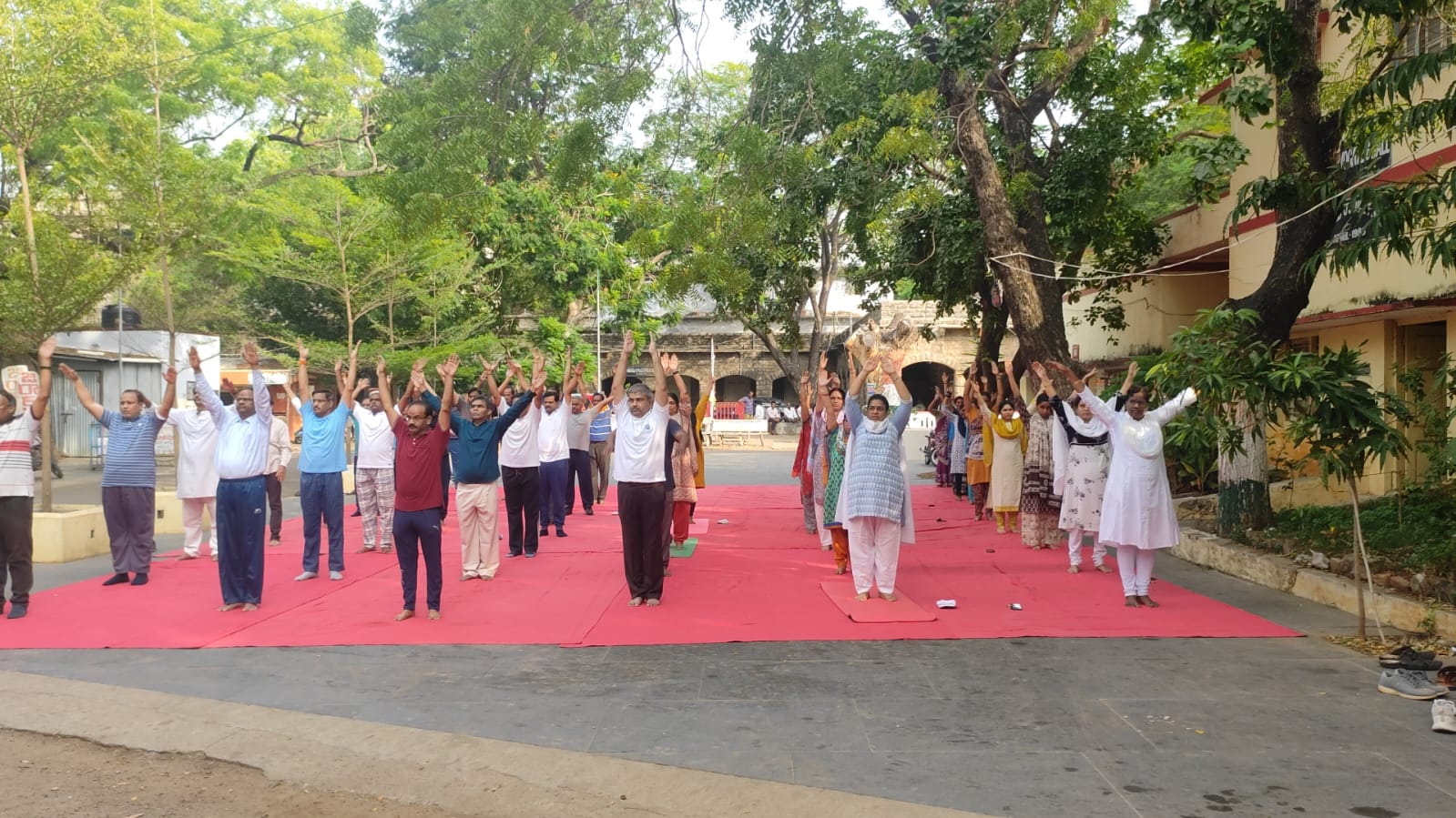జిల్లా కోర్టులో యోగా దినోత్సవం