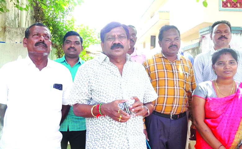 పేదల ముఖంలో చిరునవ్వే లక్ష్యం