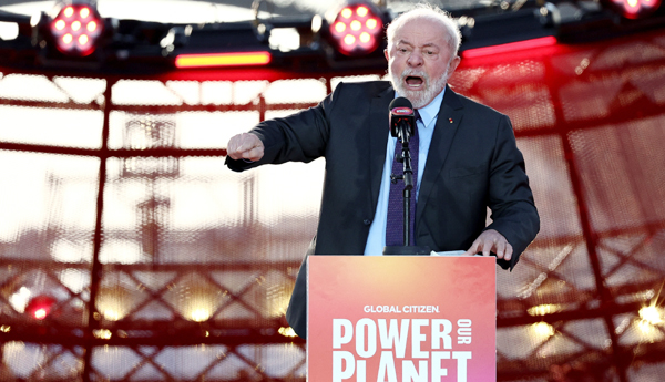 Lula-in-Paris