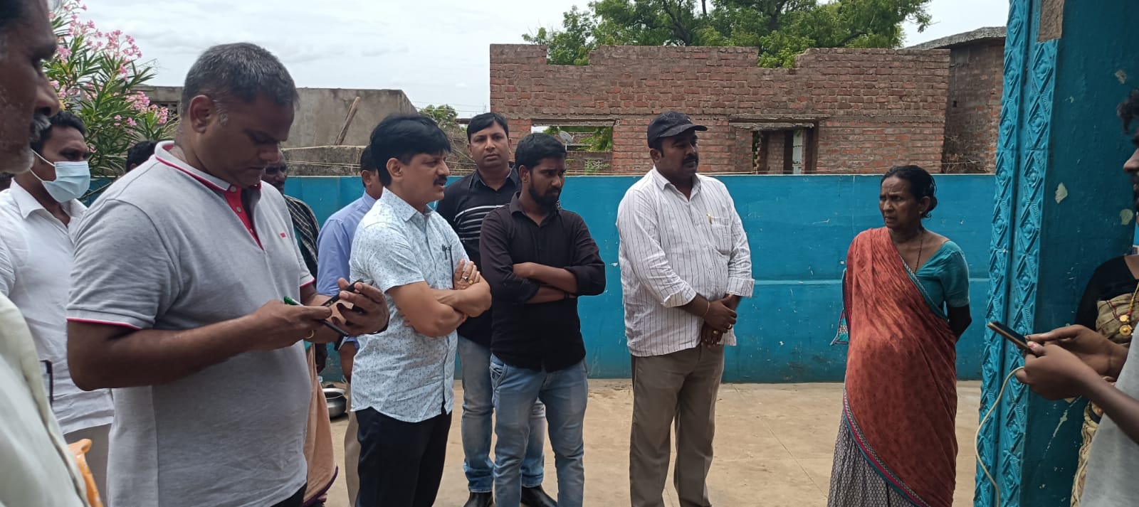 'జగనన్న సురక్ష'పై జెసి సర్వే