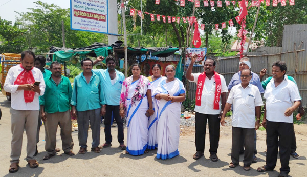 mass-org-support-to-wrestlers-protest-in-tulluru