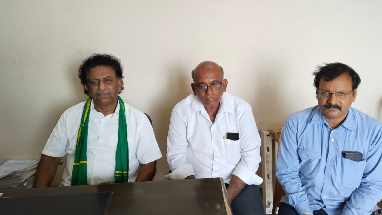 జిపిఎస్‌ను పిడిఎఫ్‌ ఎమ్మెల్సీలం వ్యతిరేకిస్తున్నాం