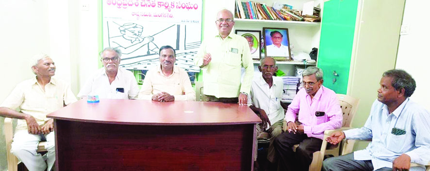 చేనేతల డిమాండ్ల సాధన కోసం 19న ధర్నా