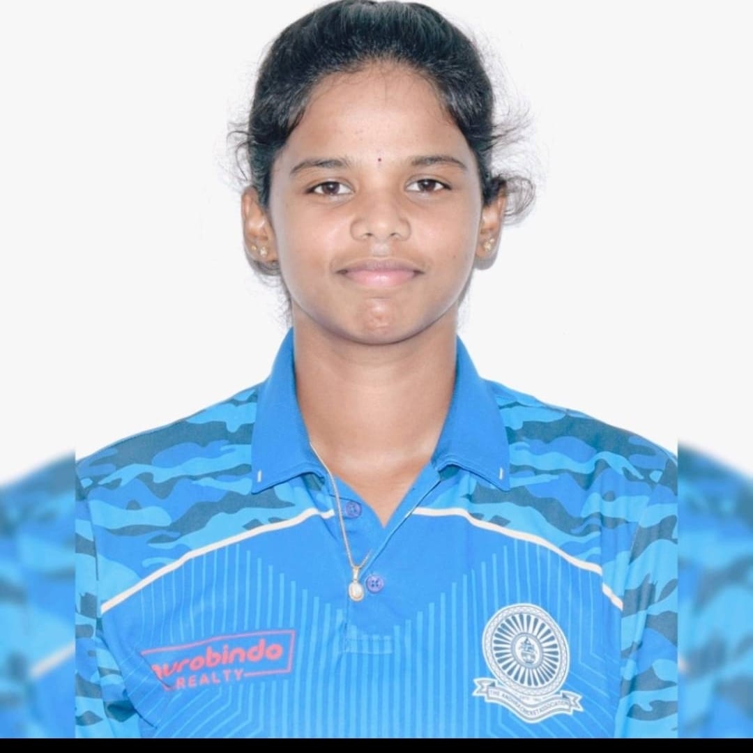 ఉమెన్‌ టి20 క్రికెట్‌ లీగ్‌లో మంగళగిరి అమ్మాయి