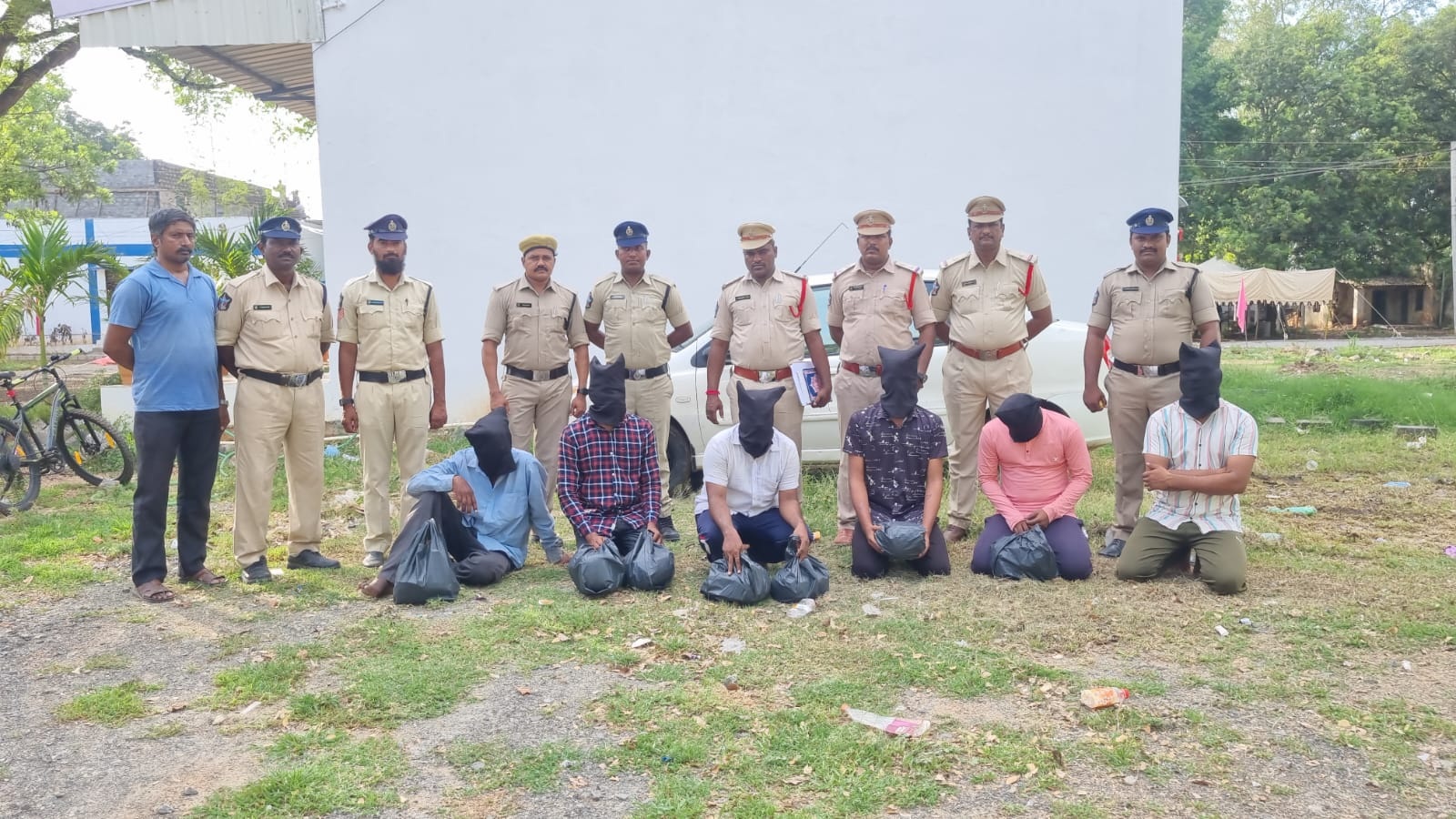 గంజాయి ముఠా గుట్టురట్టు