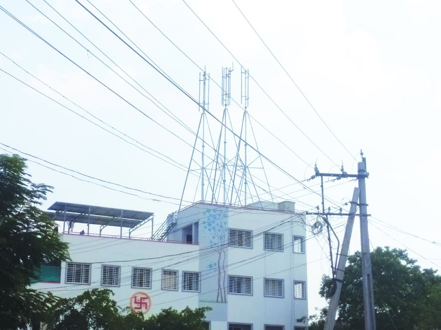 సెల్‌ టవర్‌ నిర్మాణం పై వ్యతిరేకత