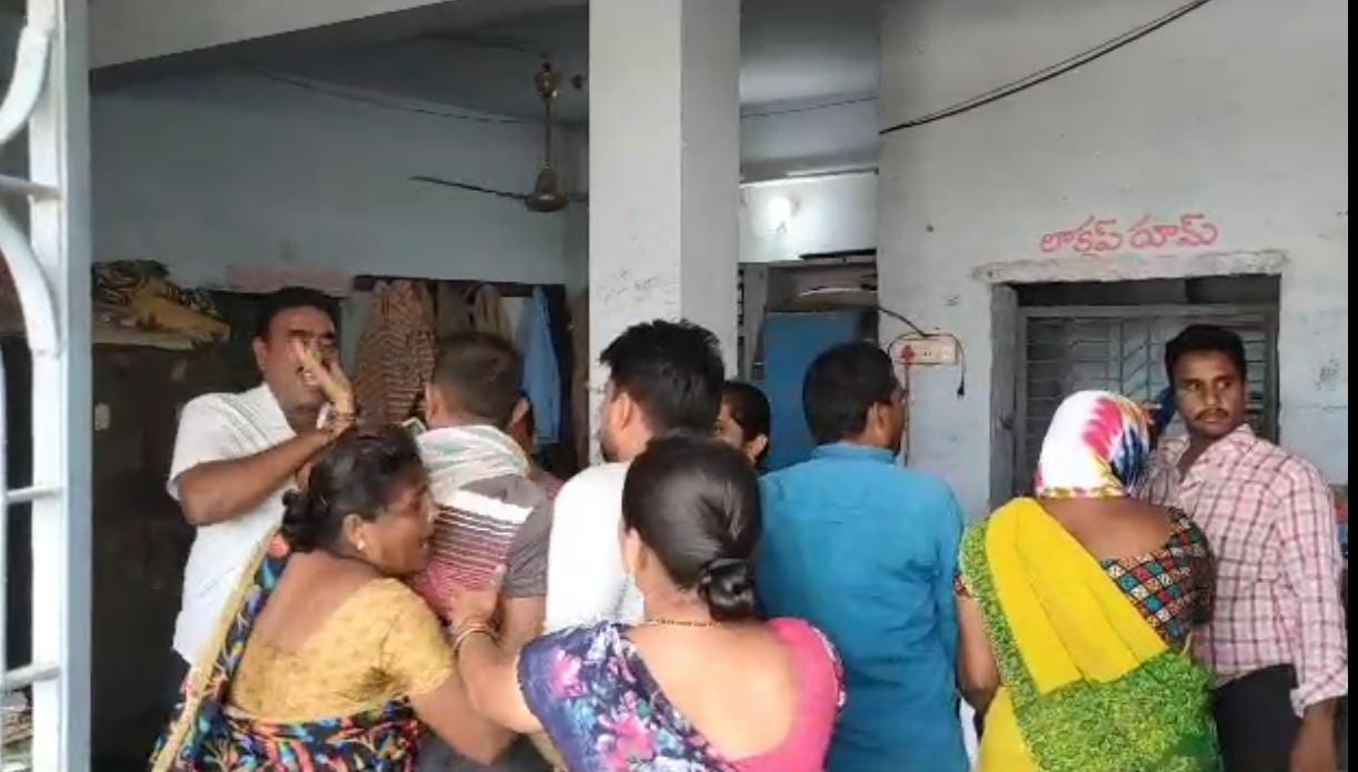 మద్యం దొరకకున్నా కేసు ఎందుకు?